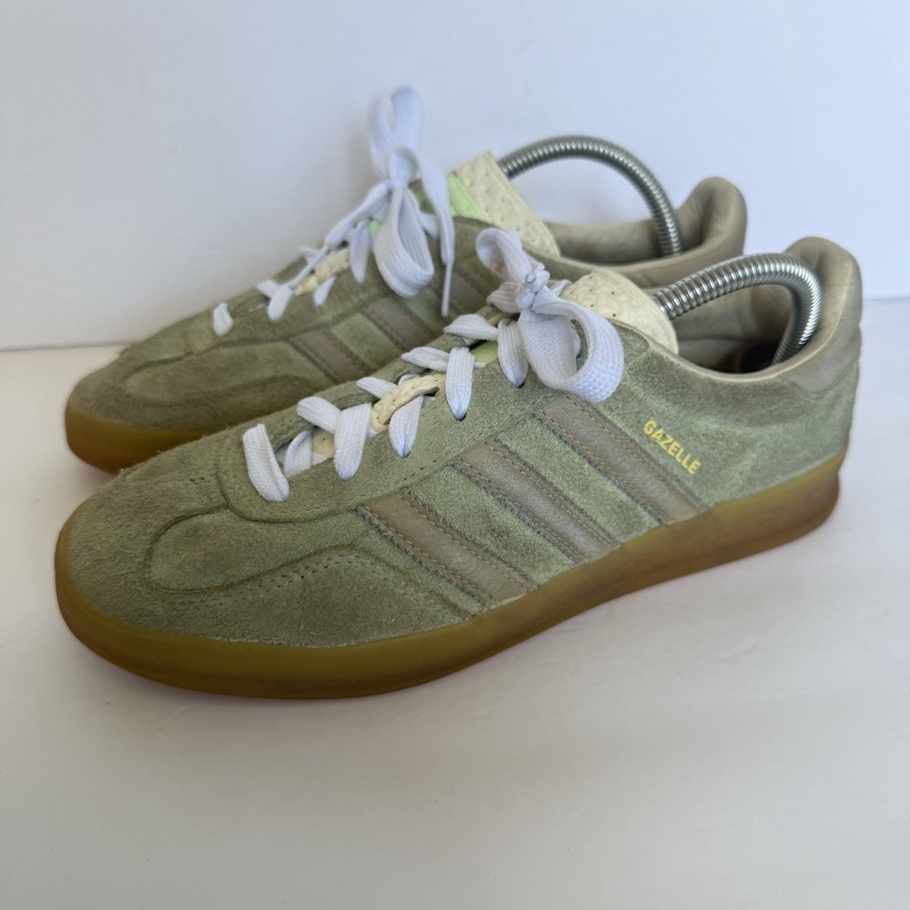 adidas Gazelle Indoor Women's Sneakers Green Suede Gum Sole Size 8.5 JI2062